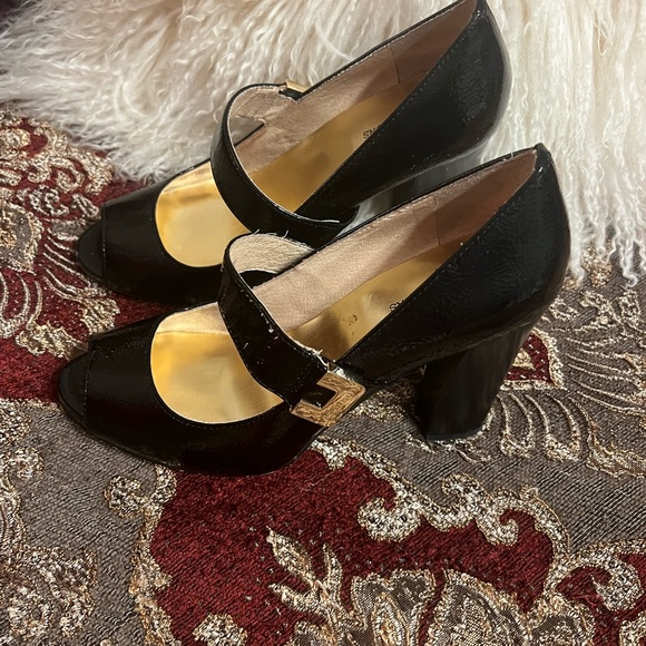 Michael Kors Black Patent Leather Block Heel Peep Toe Mary Jane . Size 7 - Picture 16 of 16